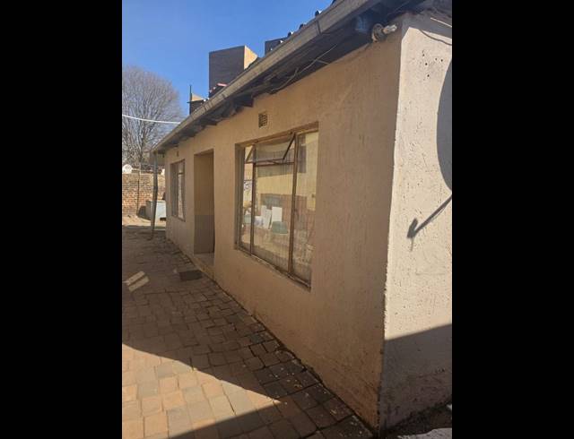 4 BEDROOM HOUSE FOR SALE IN TURFFONTEIN